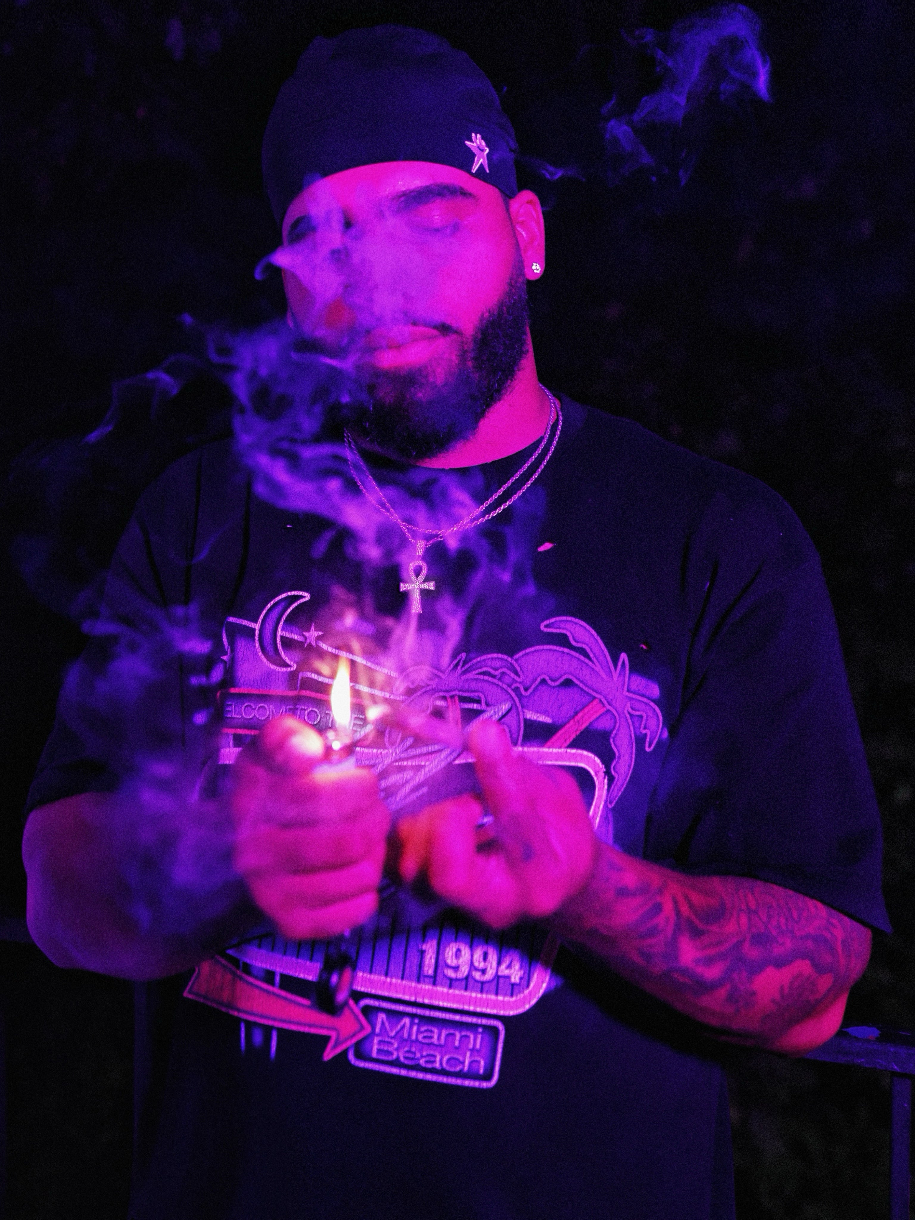 MIAMI BEACH BLACK TEE